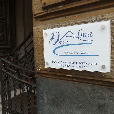 Domus Alma Bed and Breakfast Napels Buitenkant foto