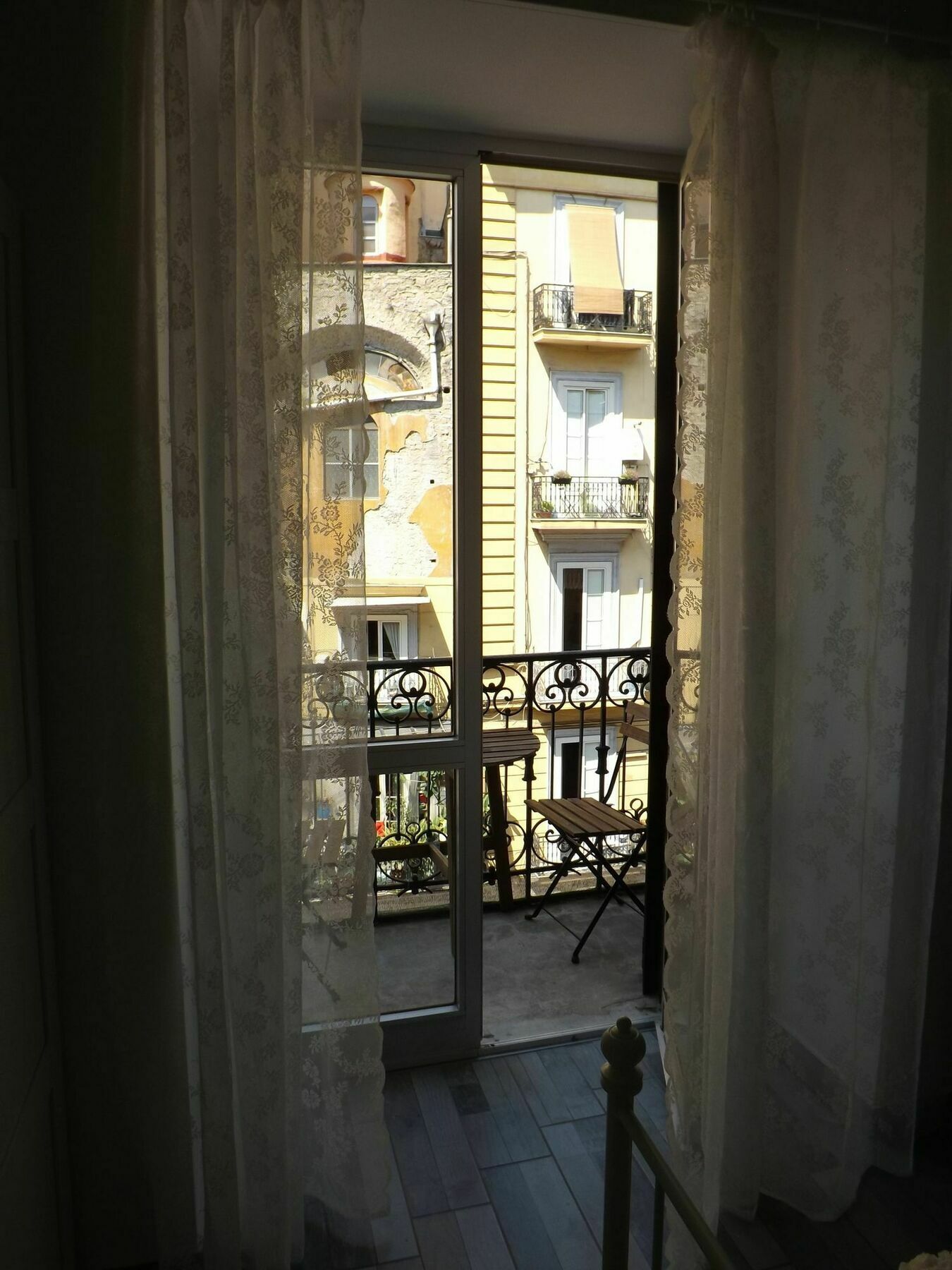 Domus Alma Bed and Breakfast Napels Buitenkant foto