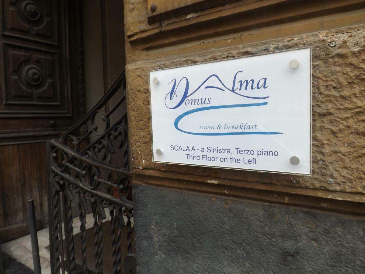 Domus Alma Bed and Breakfast Napels Buitenkant foto